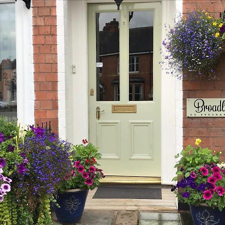 Broadlands Guest House Стратфорд на Ейвън Екстериор снимка